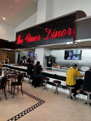Brooklyn Diner (LaGuardia) by null