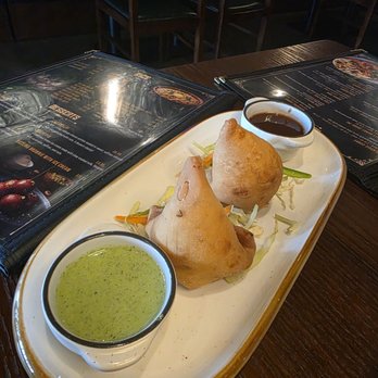 Curry Leaf indian Fusion Kitchen - Samsoas - Indian Near Me - Indianapolis, Indiana