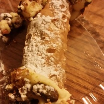 Borgata Pizza Cafe - Pistachio cannoli-yummy - Italian Near Me - Worthington, Ohio Borgata Pizza Cafe - Pistachio cannoli-yummy - Italian Near Me - Worthington, Ohio