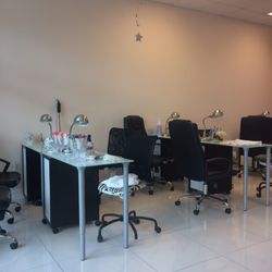 Polished Nail Spa