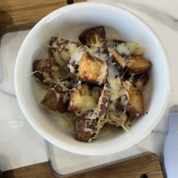 French Toast Bistro - Redskin Potatoes with White Cheddar - Breakfast & Brunch Near Me - Clawson, Michigan