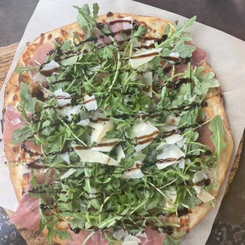 Mizza - The prosciutto and arugula - Italian Near Me - Santa Barbara, California
