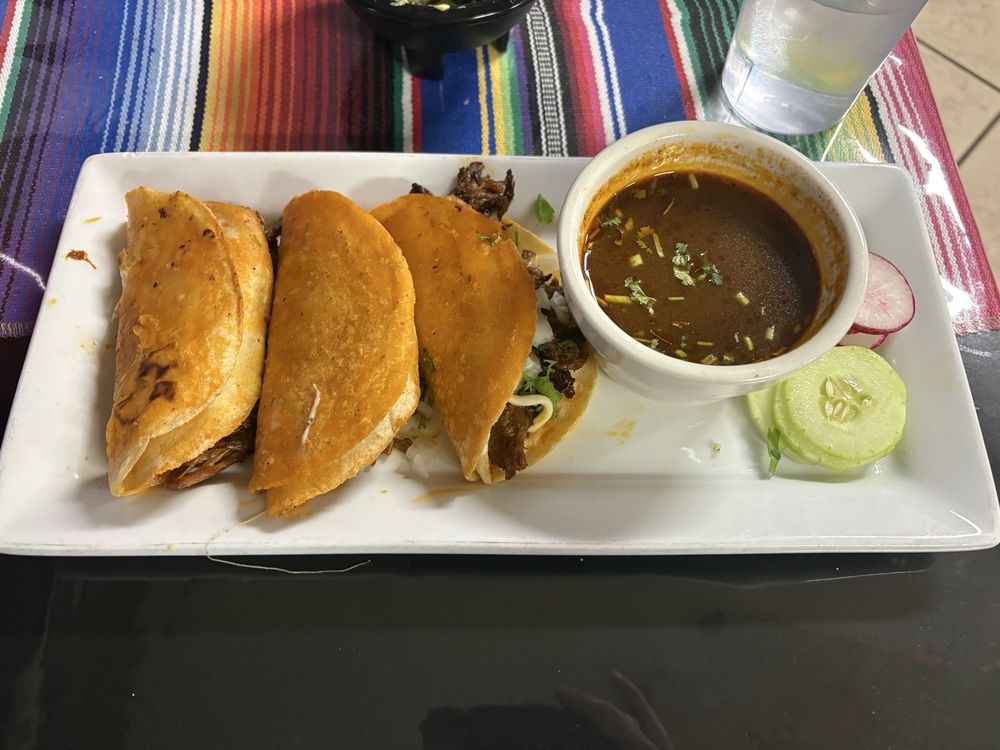 Antojitos Mexicanos