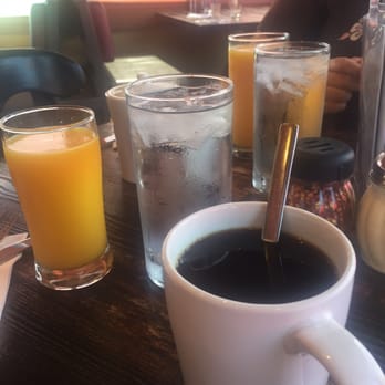 Oakfire - Big cup of freshly brewed coffee - Pizza Near Me - Lake Geneva, Wisconsin