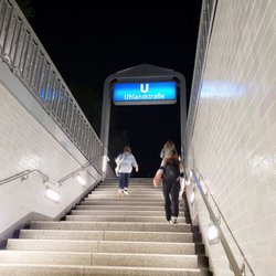 U-Bhf. Uhlandstraße - At U Bahnhof Uhlandstraße