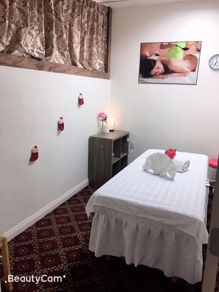 BLUE SKY MASSAGE - 12 Photos - 1034 S Main St, Santa Ana, California