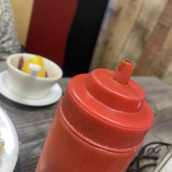 Wong's Kitchen - Dirty container - Cantonese Near Me - Arleta, California Wong's Kitchen - Dirty container - Cantonese Near Me - Arleta, California