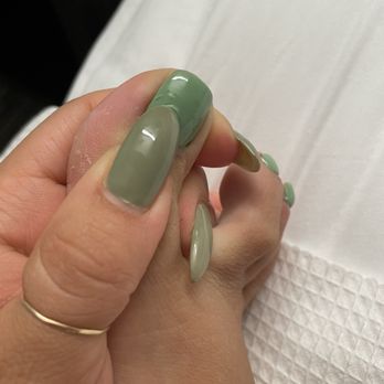 Es Body Bar - Easily peeling fresh gel polish. - Waxing Near Me - Studio City, California Es Body Bar - Easily peeling fresh gel polish. - Waxing Near Me - Studio City, California