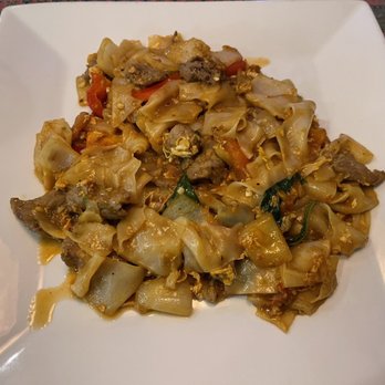 Sala Thai Street Food - N2. Spicy Drunken Noodle beef - Thai Near Me - Bloomfield, Connecticut