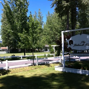 Bidwell House - Lovely! I think Bidwell House has been more relaxing than any vacation  we've had. - Bed & Breakfast Near Me - Chester, California
