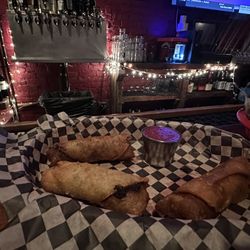 Maxwell's On Main