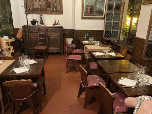 Aux Anysetiers du Roy by null