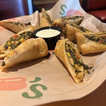 Chili's - Bars Near Me - Mount Airy, North Carolina