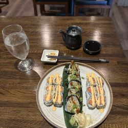 Veekoo - Sushi lunch special