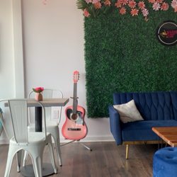 Sweet Love Cafe - Cute atmosphere. Not sure the theme but cute nevertheless.