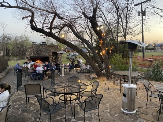 Bedlam BAR-B-Q Dine in and patio by null