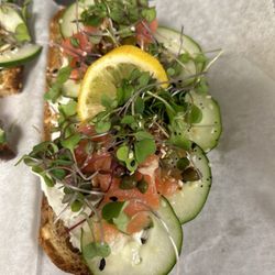 Squeezed Juice Bar - Rio Rancho - Smoke salmon toast