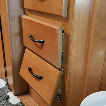 Boys Toys Rentals - Broken drawers -- the bottom one was EMPTY! - Bike Rentals Near Me - Mesa, Arizona