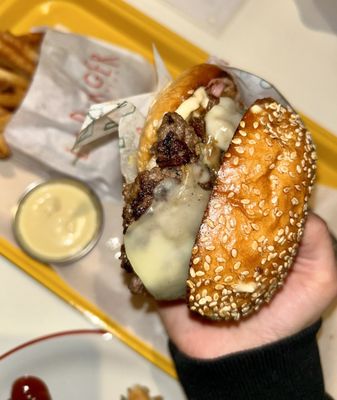 Le Burger 4304 by null