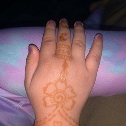 Pabis Eyebrow Threading - Henna Tattoo