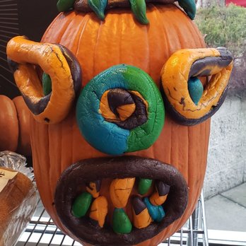 Blazing Bagels - Halloween decor! - Bagels Near Me - Bellevue, Washington
