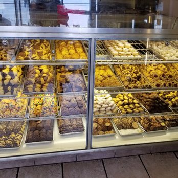Bea's Bakery - Cookies - Bakeries Near Me - Tarzana, California