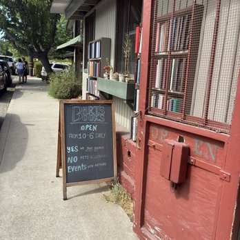 Bart's Books - Hours and front entrance - Bookstores Near Me - Ojai, California