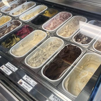Long Beach Creamery - MUST GET Midnight oolong Cookies and cream Saltine dream - Ice Cream & Frozen Yogurt Near Me - Long Beach, California Long Beach Creamery - MUST GET Midnight oolong Cookies and cream Saltine dream - Ice Cream & Frozen Yogurt Near Me - Long Beach, California