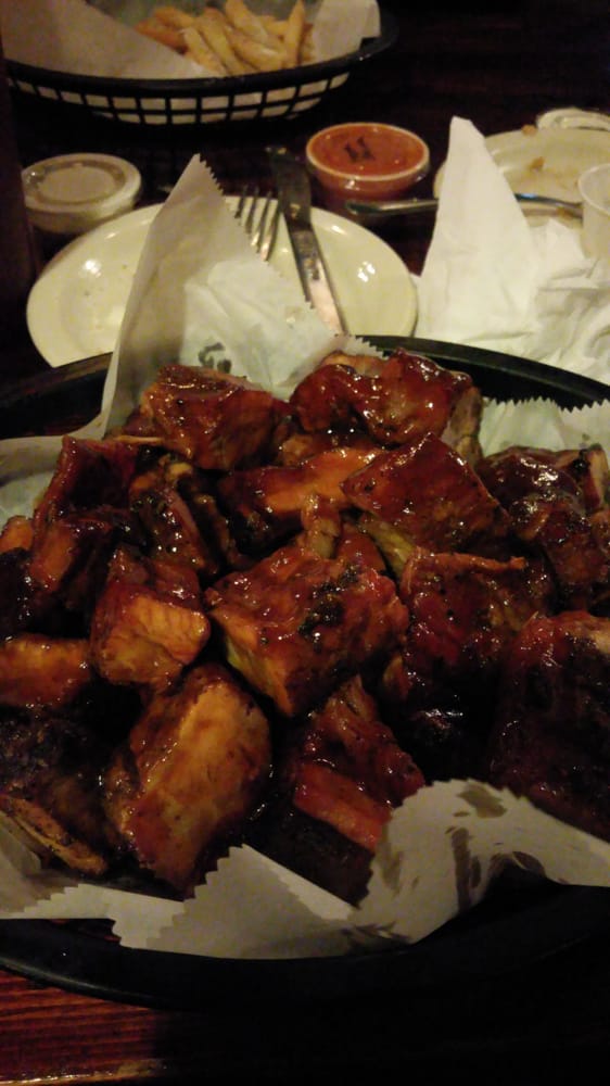 Food from Two Bros Chicken & Fish