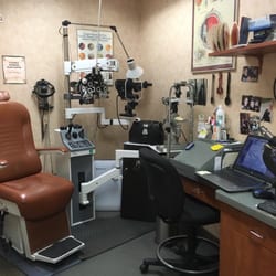 Jason M Bart- Ultra Vision Optical Center - Exam room