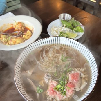 Ojai Noodle House - Beef Phở - Noodles Near Me - Ojai, California