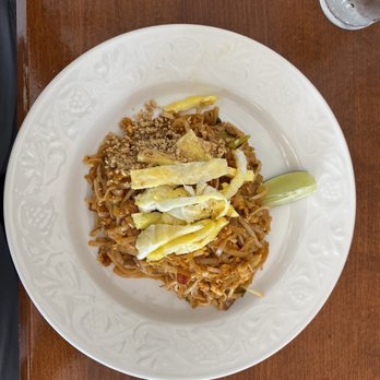 Jong's Thai Kitchen - Pad Thai - Thai Near Me - Topeka, Kansas