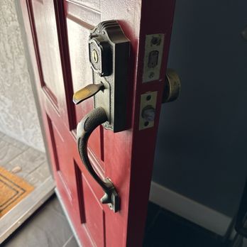 Keynnections - The old deadbolt and handle were very close, which created spacing issues. - Keys & Locksmiths Near Me Keynnections - The old deadbolt and handle were very close, which created spacing issues. - Keys & Locksmiths Near Me