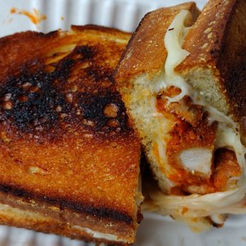 The Tasty Yolk - Trying the crispy chicken Parm - Food Trucks Near Me - Bridgeport, Connecticut