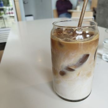 Café Redwood - Coffee & Tea Near Me - Montreal, Quebec Café Redwood - Coffee & Tea Near Me - Montreal, Quebec