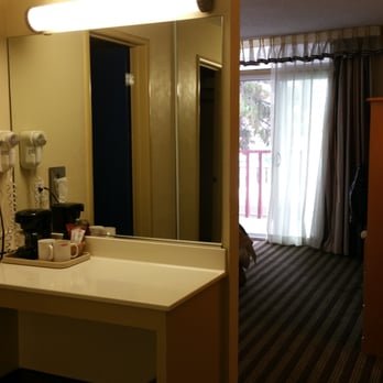 Marina Village Inn - Spacious counter area for us ladies to place all our beauty needs. ;) - Hotels Near Me - Alameda, California Marina Village Inn - Spacious counter area for us ladies to place all our beauty needs. ;) - Hotels Near Me - Alameda, California
