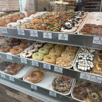 Randy's Donuts - Donut Case - Donuts Near Me - Burbank, California Randy's Donuts - Donut Case - Donuts Near Me - Burbank, California