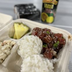 No Ke Aloha - Polynesian Cuisine - My poke plate lunch