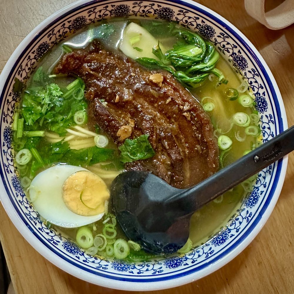 NOODLE DELIGHT R. da Palma 41, Lisboa, Portugal Chinese