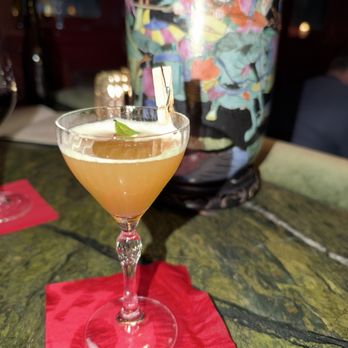 Salon Salon - La nuit americaine - Cocktail Bars Near Me - New Orleans, Louisiana Salon Salon - La nuit americaine - Cocktail Bars Near Me - New Orleans, Louisiana