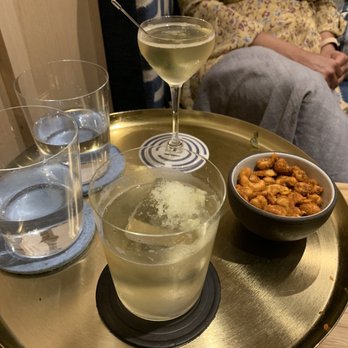 MĀZE - Smoked cashews, stone fruit highland park, and light music club. - New American Near Me - Honolulu, Hawaii MĀZE - Smoked cashews, stone fruit highland park, and light music club. - New American Near Me - Honolulu, Hawaii