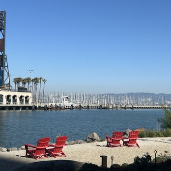 China Basin Park - Sandy beach area - Parks Near Me - San Francisco, California China Basin Park - Sandy beach area - Parks Near Me - San Francisco, California