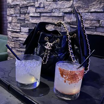 Roxanne's - Lounges Near Me - Long Beach, California