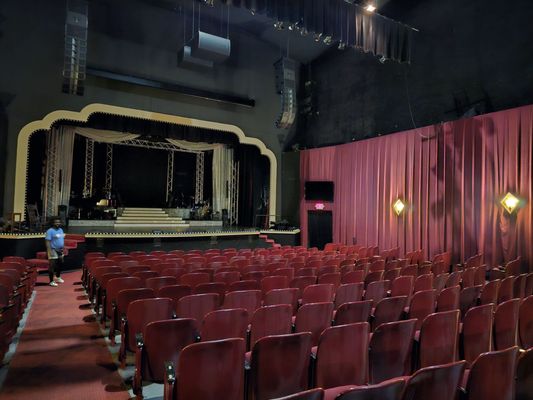 Savannah Theatre by null