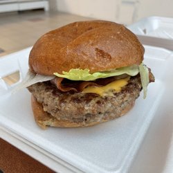 Kevin's Hamburger House - Bacon cheeseburger