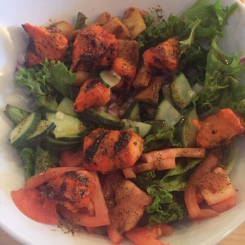 PINCHO - Mediterranean Chicken Salad - Burgers Near Me - Miami, Florida