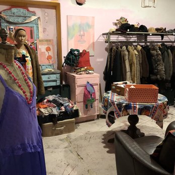 Melrose Vintage - Used, Vintage & Consignment Near Me - Florence, FI