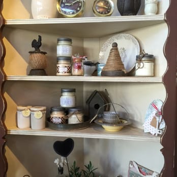 Rose Petals and Rust - Great stuff for the home - Gift Shops Near Me - Exeter, California