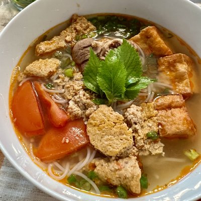 Bep Co Tham - KN Kitchen by null