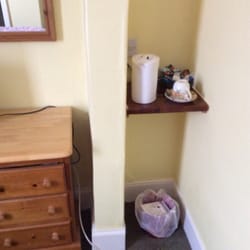 Everley Guest House - The tea & coffee service in Room No. 6.